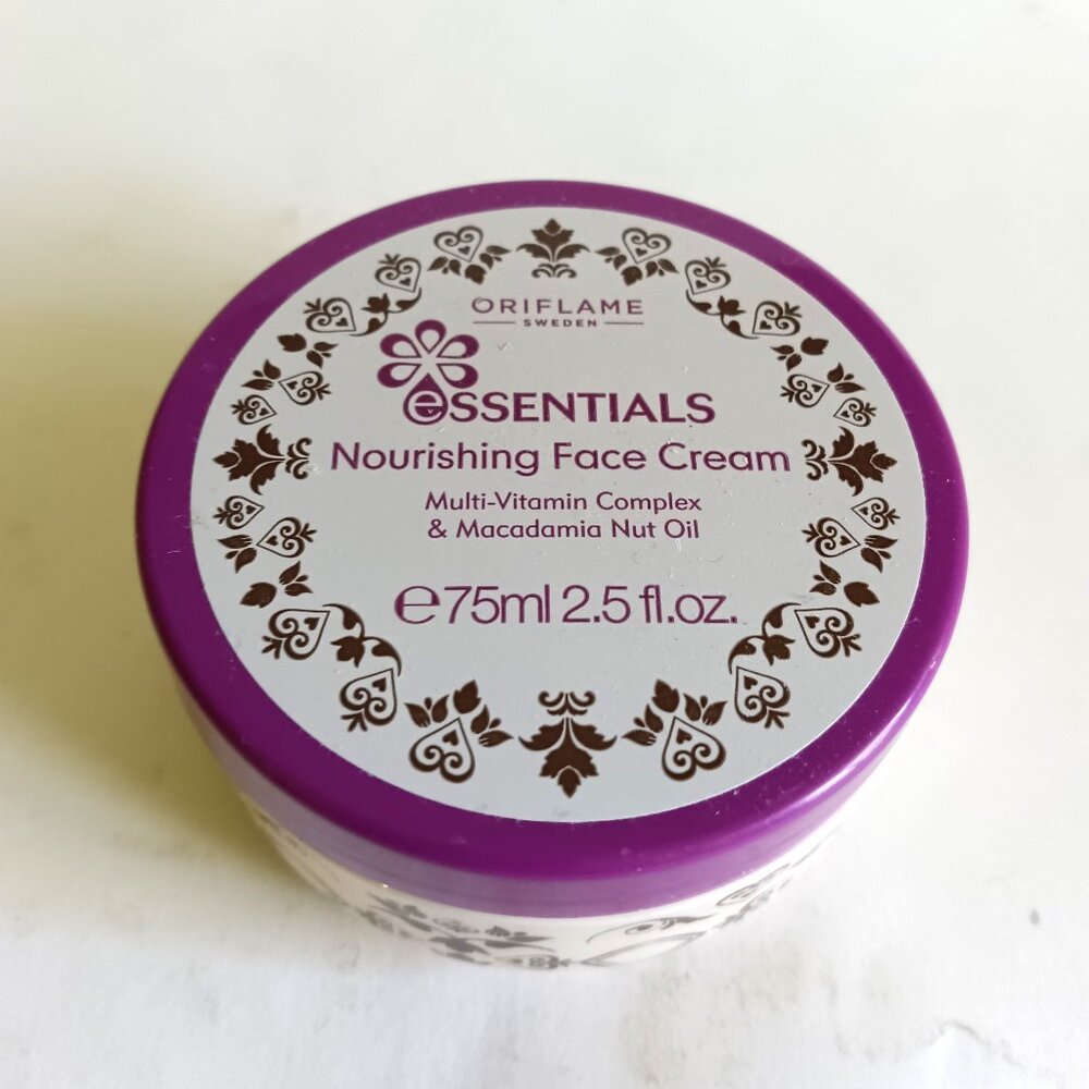 ORIFLAME SWEDEN - Essentials Nourishing Face Cream - 75 ml